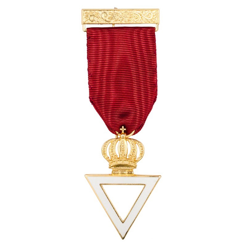 Royal & Select Masters Members Breast Jewel